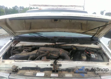 1992 Ford Econoline E150 Van z USA, uszkodzony, nr VIN 1FTDE14N0NHA26234